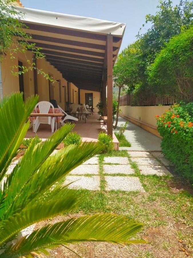 Aquilone Apartment Castelluzzo Exterior photo